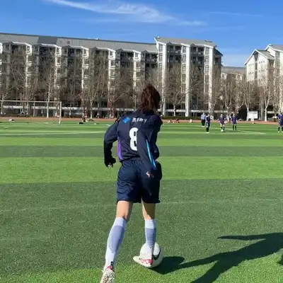 孟怡
